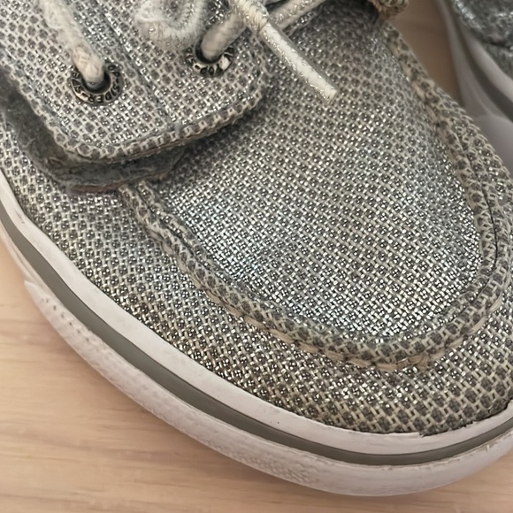 SPERRY TopSider girls silver boat shoes size 11 GUC - Picture 9 of 14
